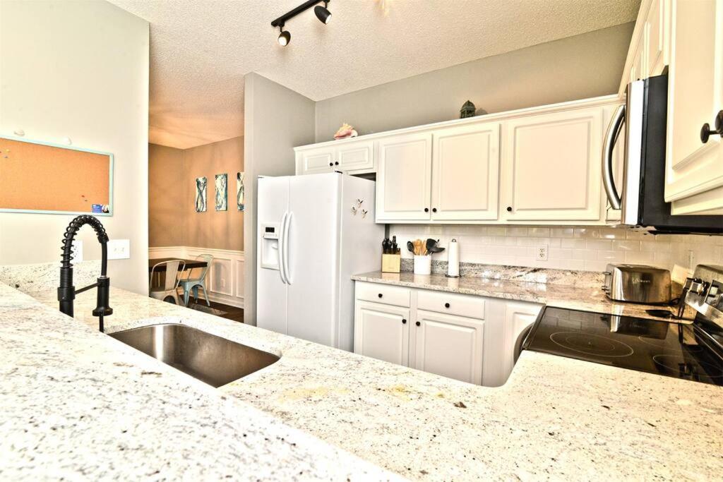 All New Luxury Beach Retreat 1 Mile To Beach W Pool マートルビーチ エクステリア 写真